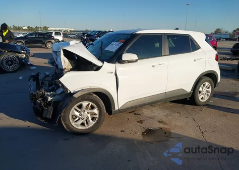 2021 Hyundai Venue Se from USA, damaged, VIN KMHRB8A39MU120110